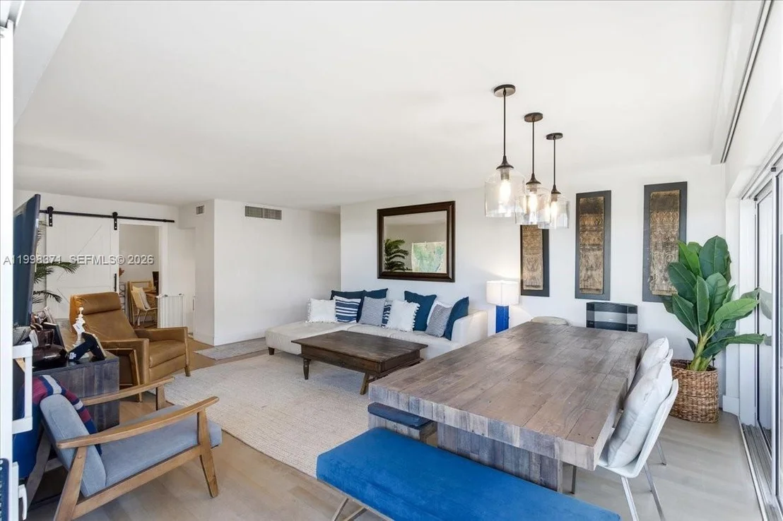Photo of Unit 3H at 550 Ocean Drive
