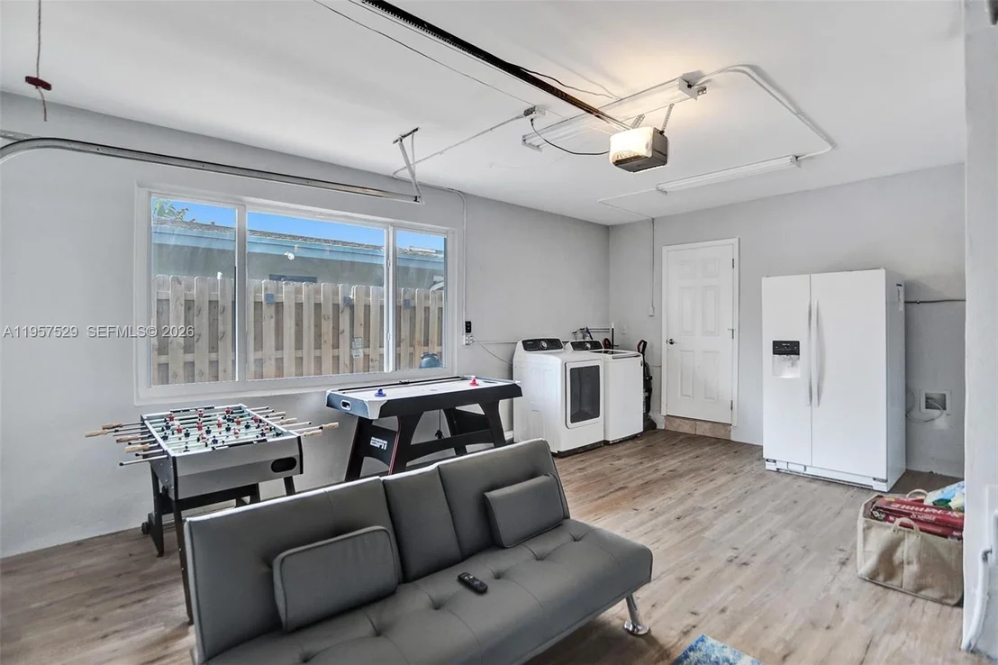 Photo of 1341 SE 7th Ave