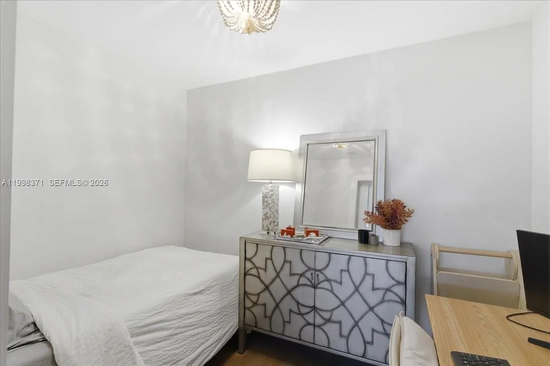 Photo of Unit 3H at 550 Ocean Drive