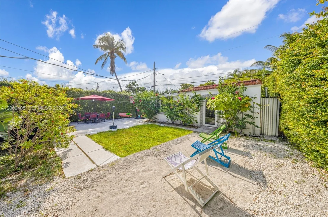 Photo of 1324 Normandy Dr