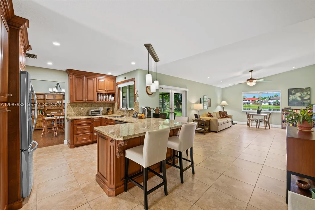Photo of 6581 Falconsgate Ave