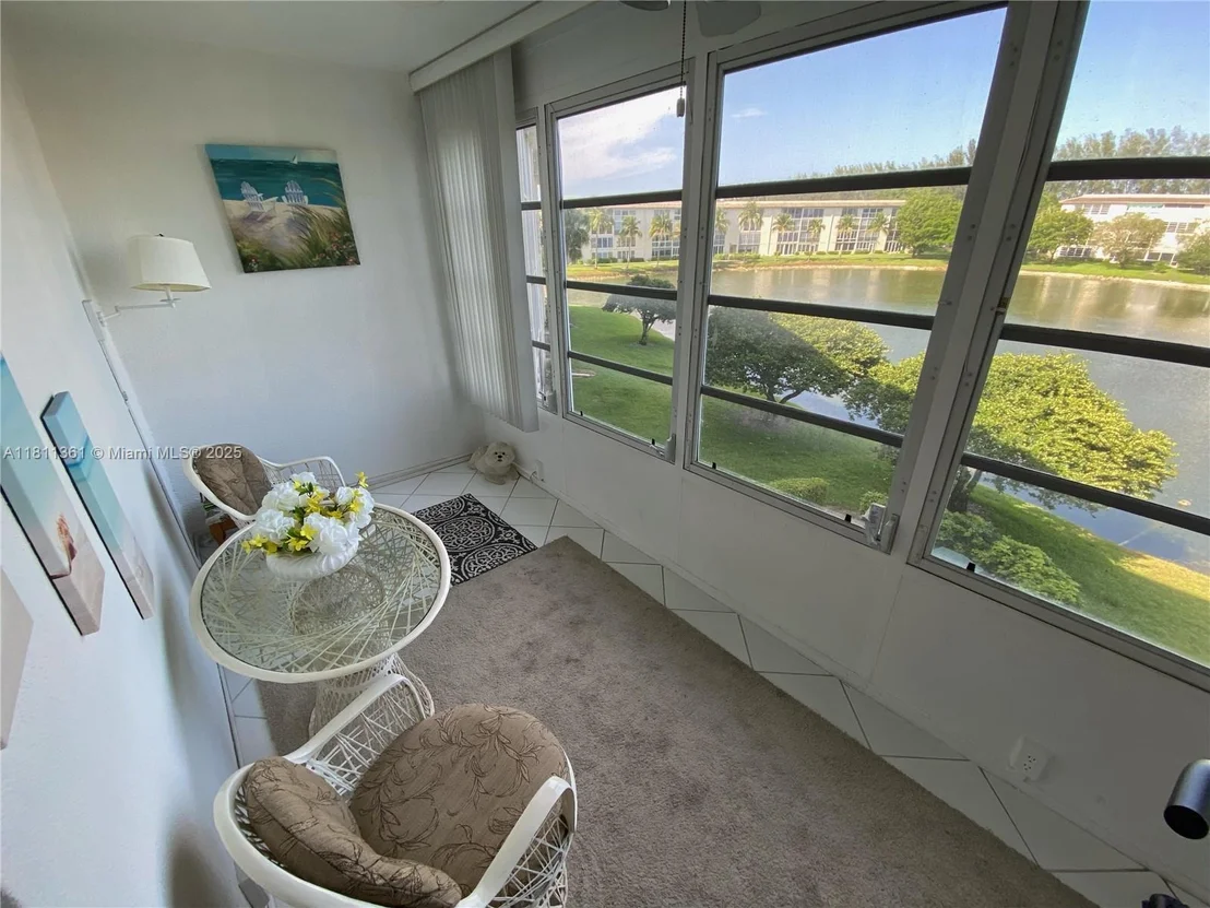 Photo of Unit G3 at 1902 Bermuda Cir
