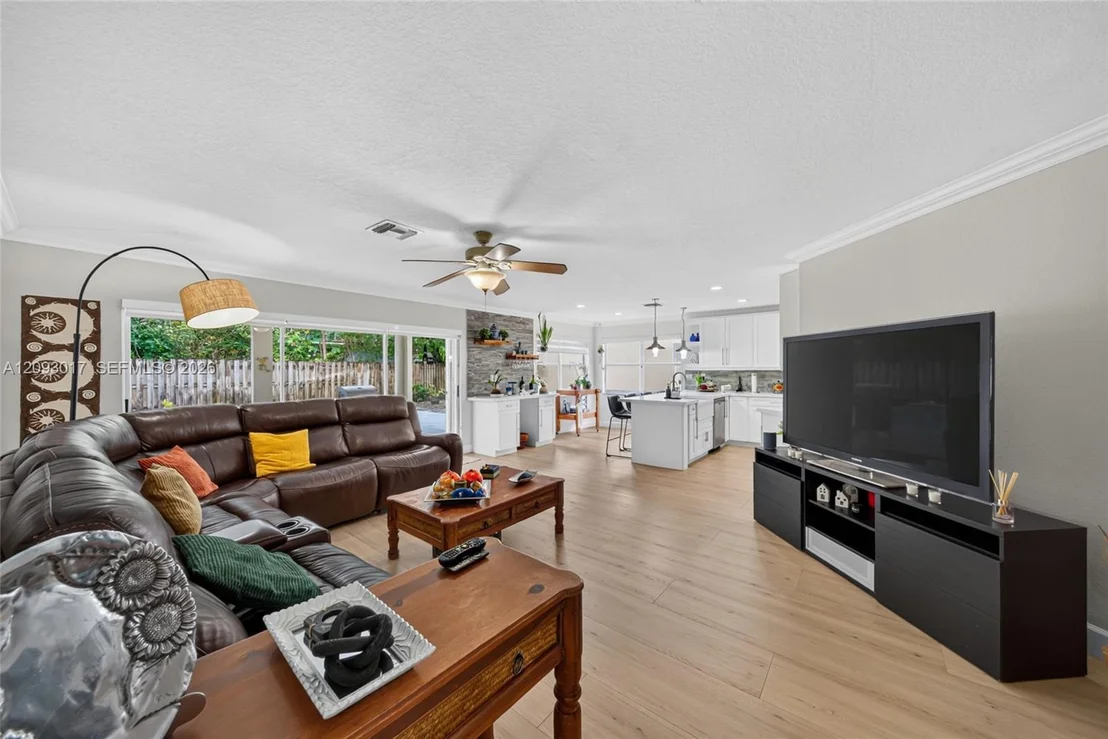 Photo of 16424 Sapphire Pl