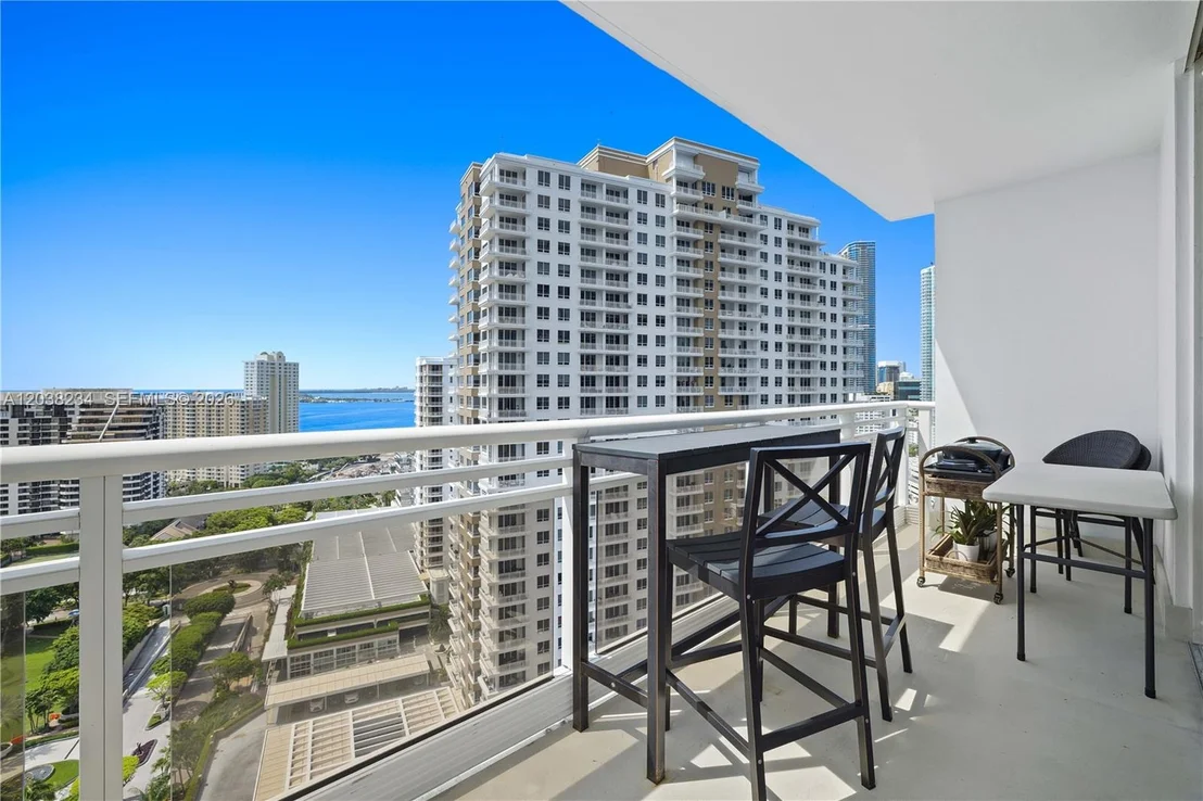 Photo of Unit 2408 at 901 Brickell Key Blvd