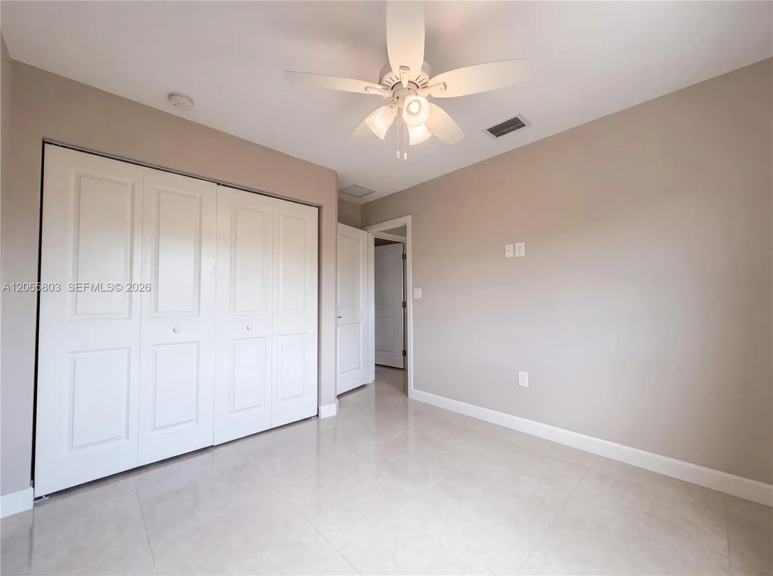 Photo of 17 Lakeview Dr