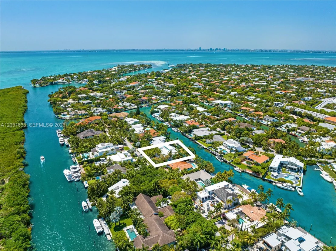 Photo of 161 Cape Florida Drive