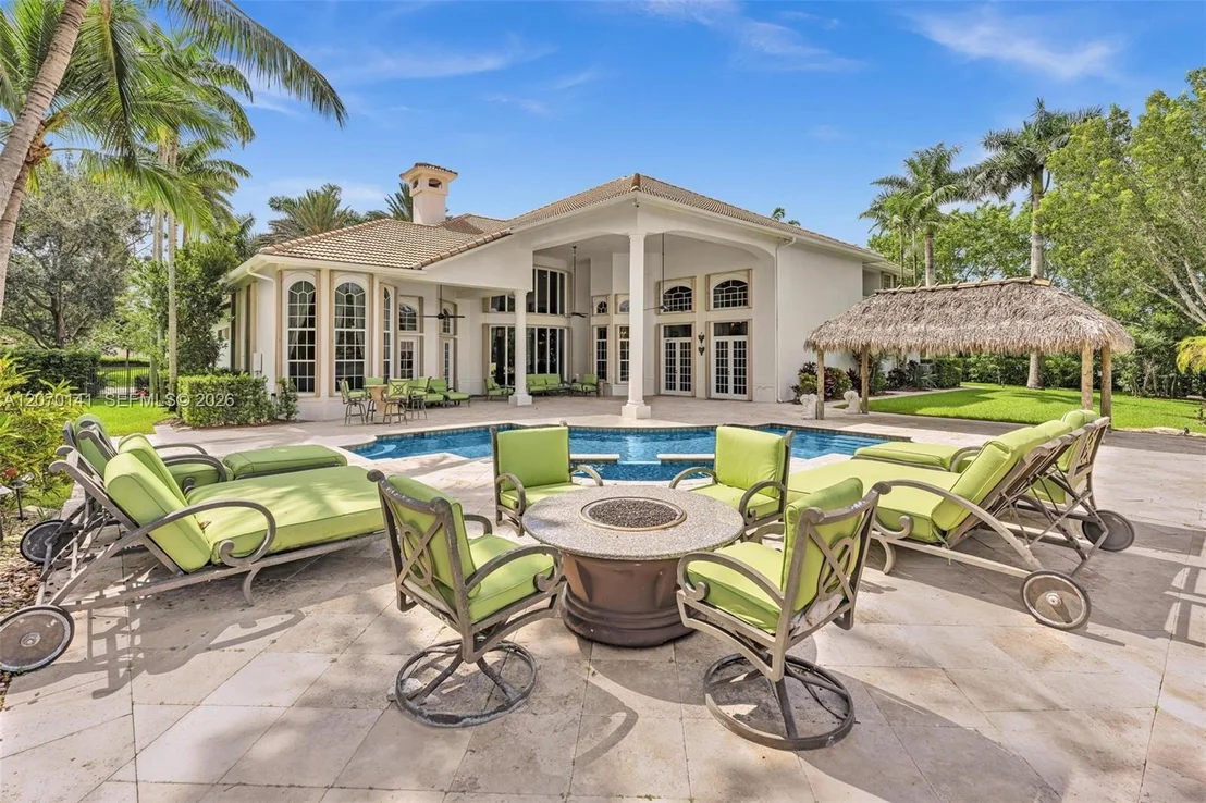 Photo of 3828 Pine Lake Dr