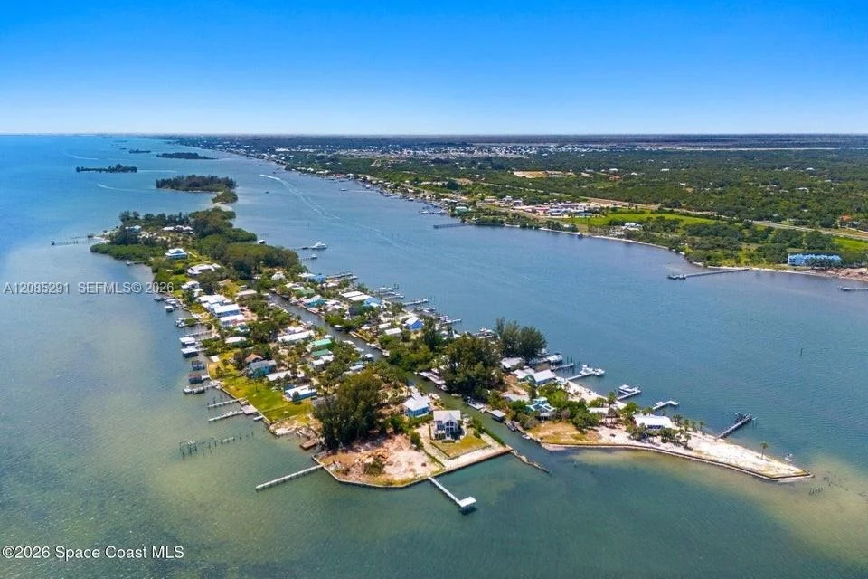 Photo of 25 VIP Island Unit B