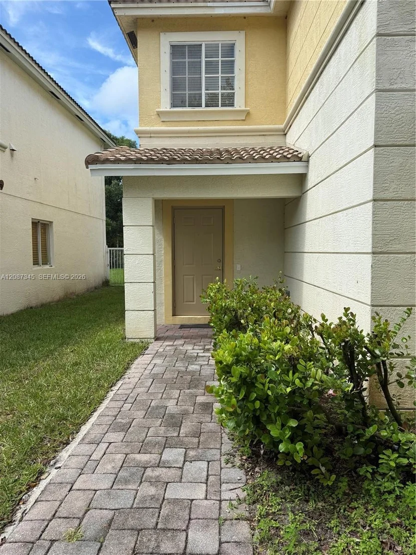 Photo of 4550 SE Graham Dr