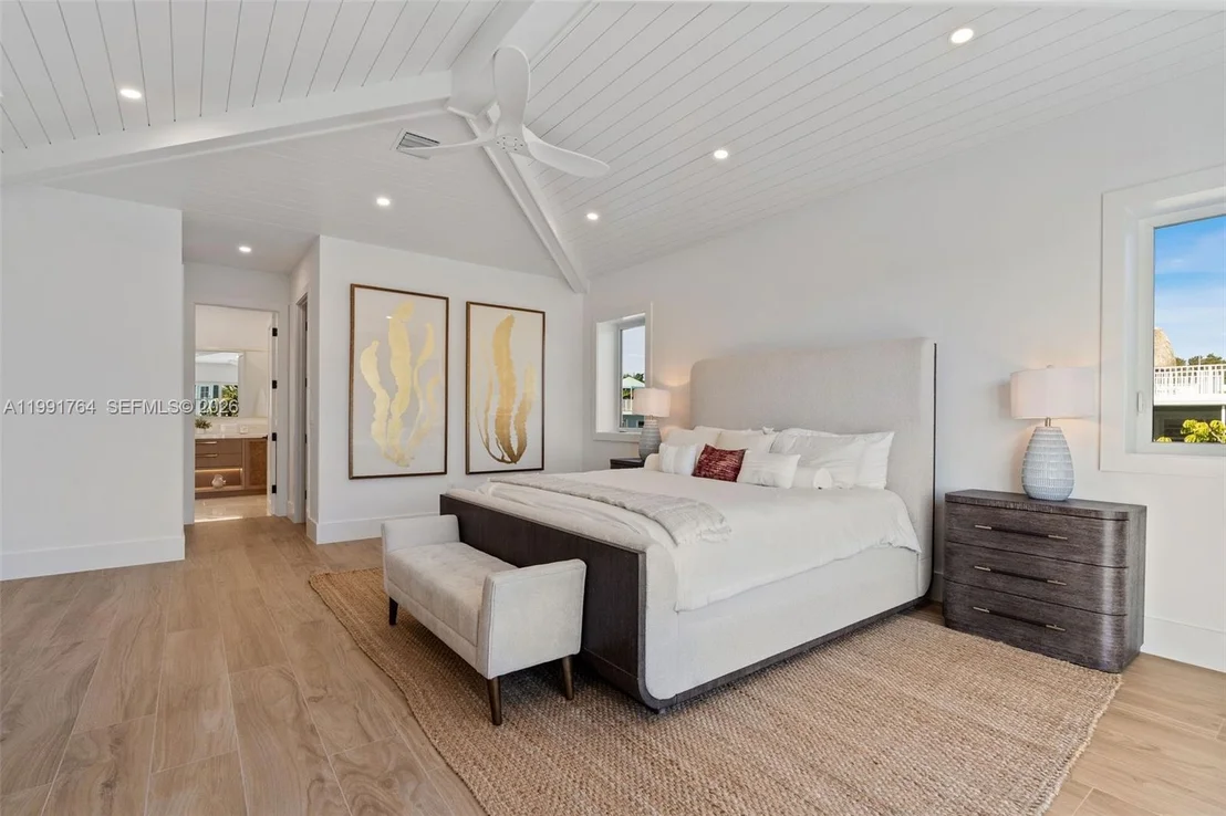 Photo of 1002 Snapper Ln
