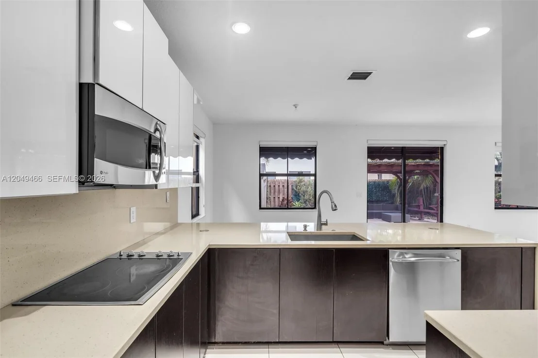 Photo of 8850 NW 99th Path