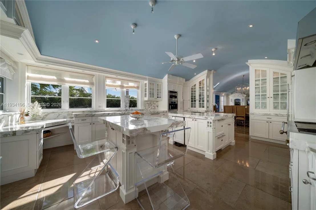 Photo of 100 Cape Florida Dr