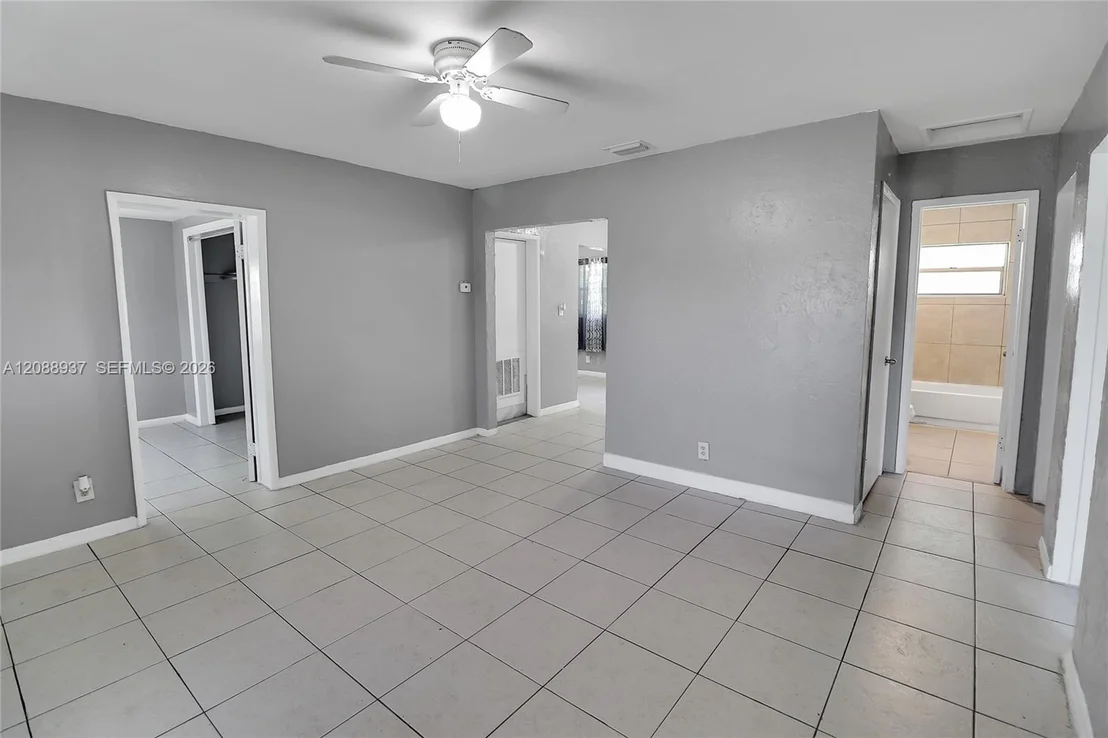 Photo of 3020 NW 7th St