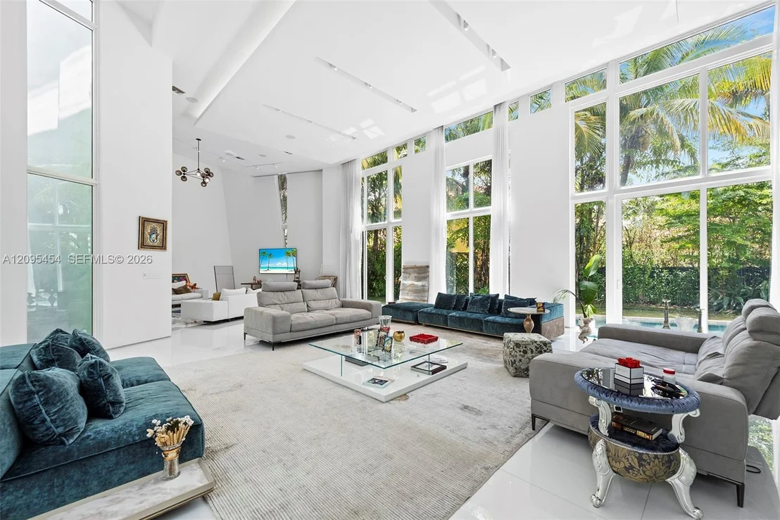 Photo of 480 Ocean Blvd
