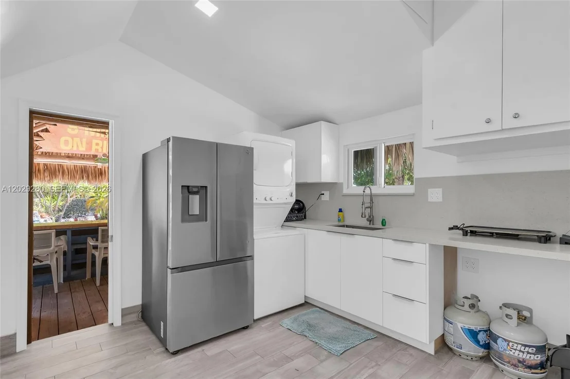 Photo of 443 4TH Rd