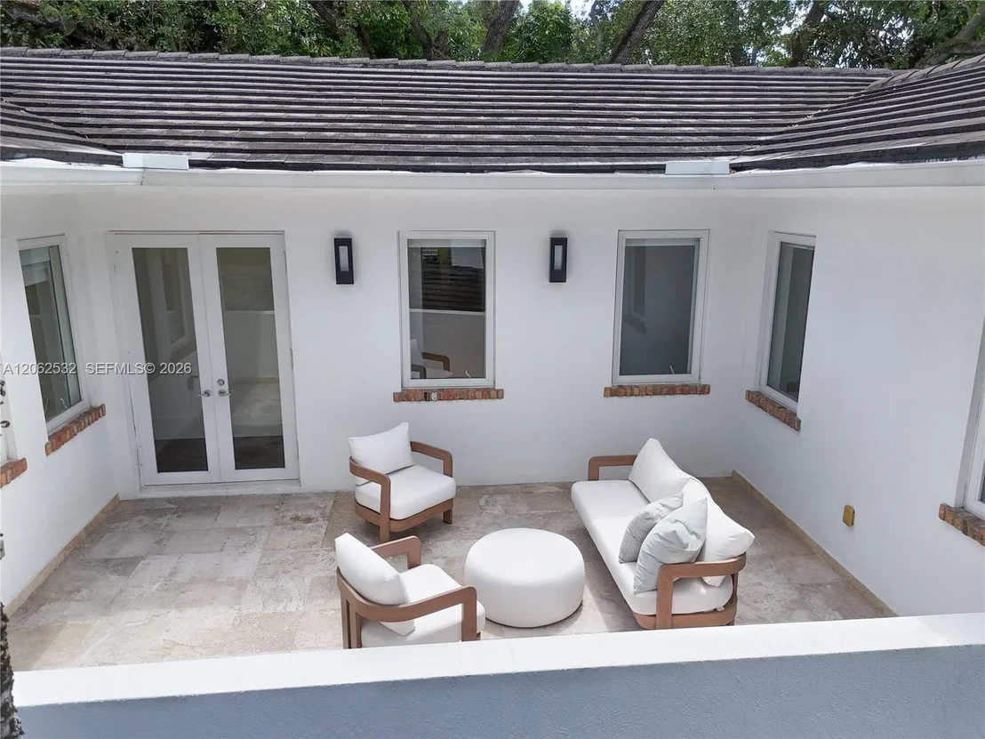 Photo of 2820 Brickell Ave
