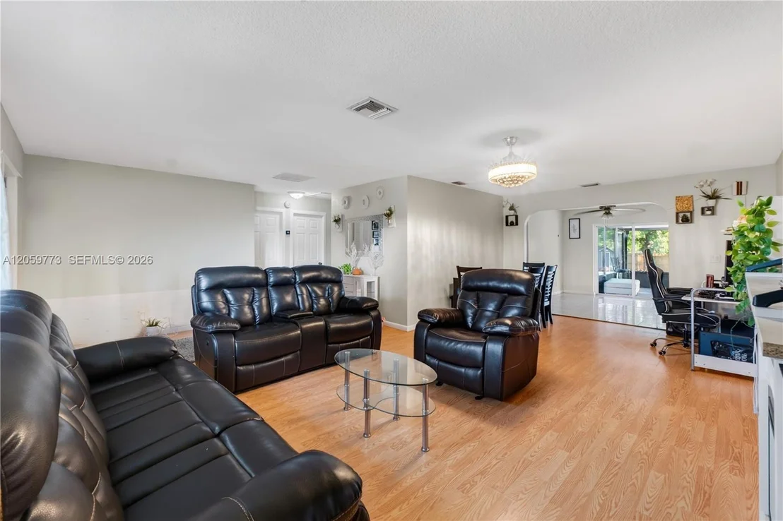 Photo of 5511 BARNSTEAD CIR