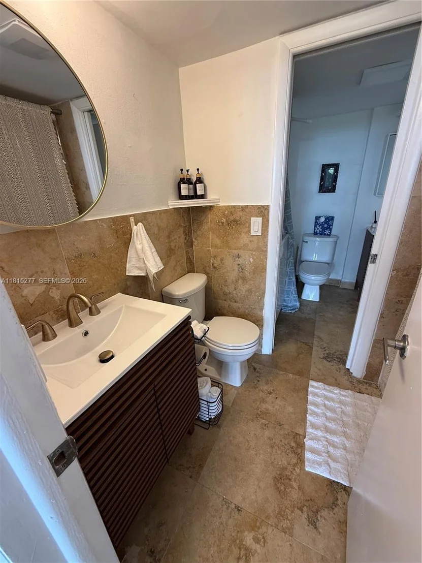 Photo of Unit 701 at 5701 Biscayne Blvd