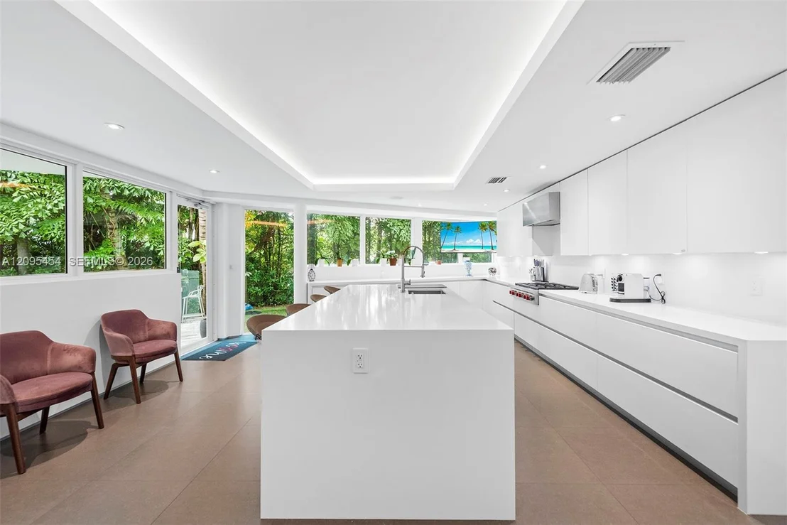 Photo of 480 Ocean Blvd