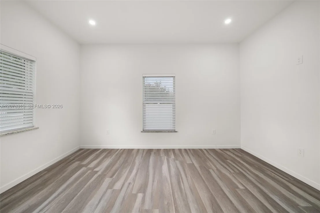 Photo of 4225 Cortez BLvd.