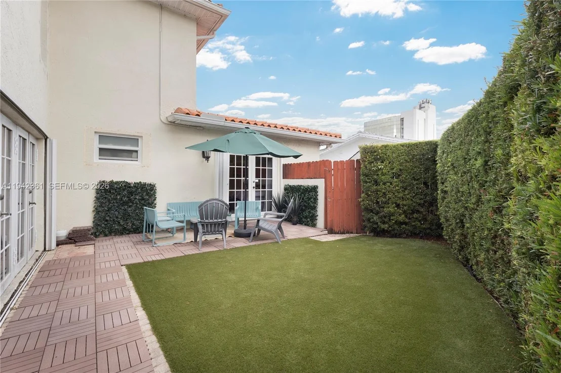 Photo of 360 SW 28th Rd