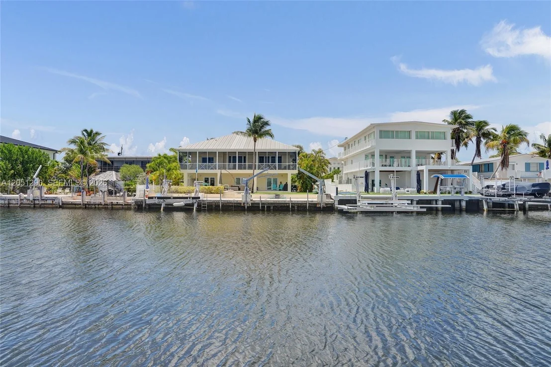 Photo of 107 Valencia Dr