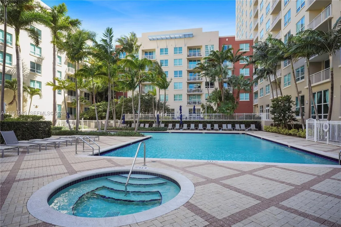 Photo of Unit 3213 at 2001 Biscayne Blvd
