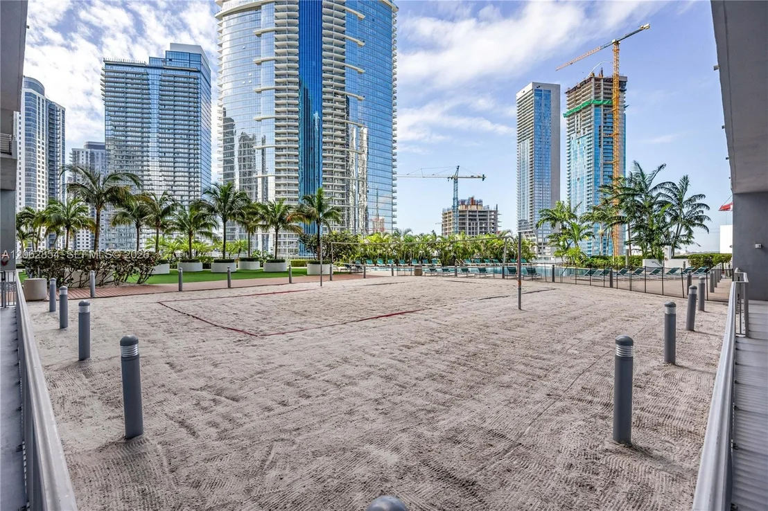 Photo of Unit 2009 at 888 Biscayne Blvd