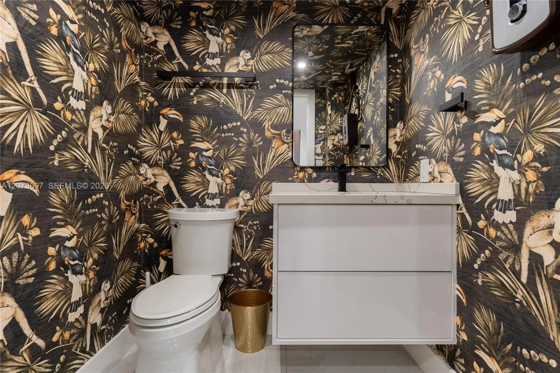 Photo of 5601 N Ocean Dr