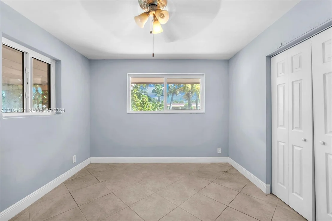 Photo of 4071 NW 3rd Ter