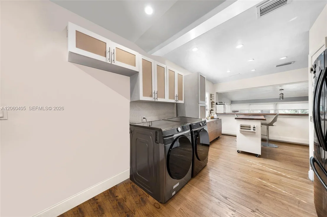 Photo of 1324 Normandy Dr