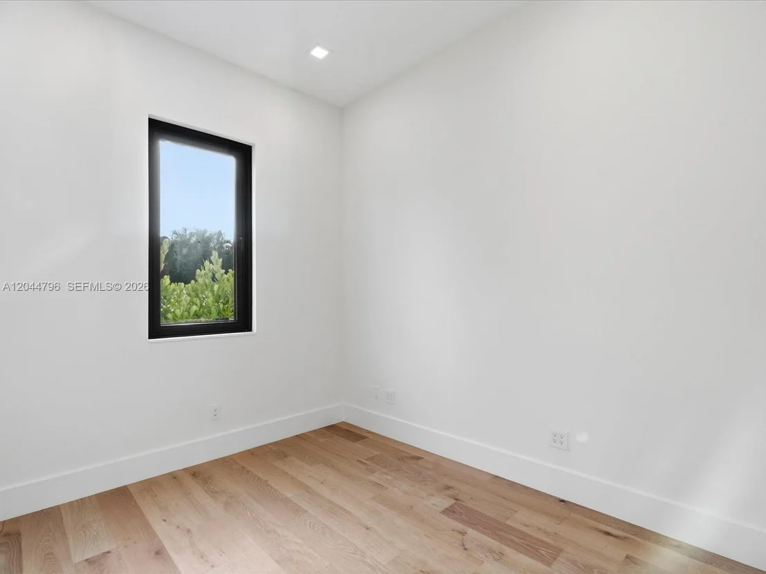 Photo of 2 Sunset Ln