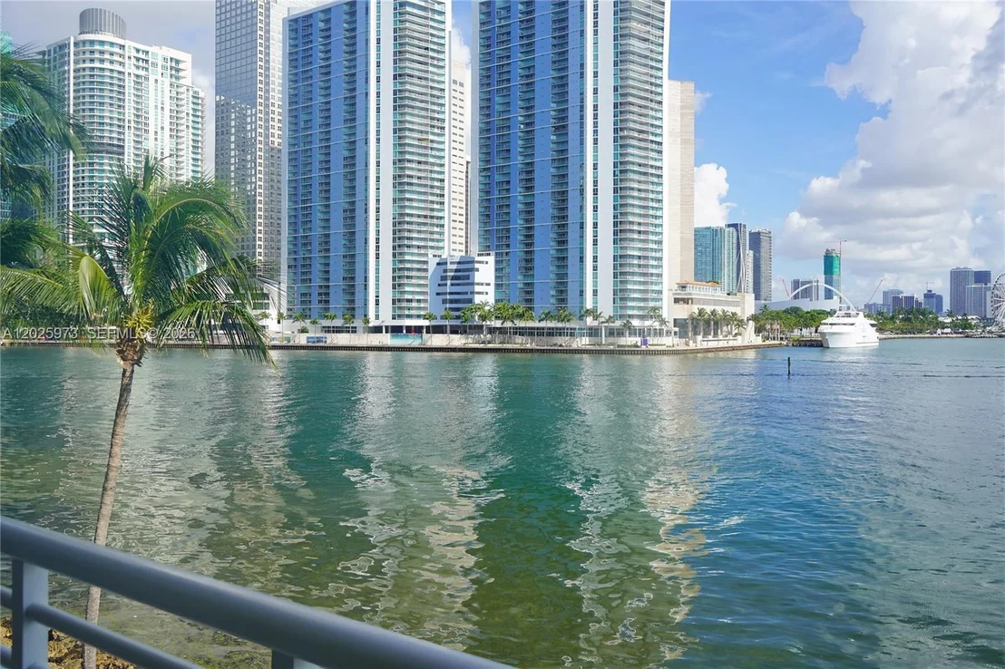 Photo of Unit 306 at 848 Brickell Key Dr