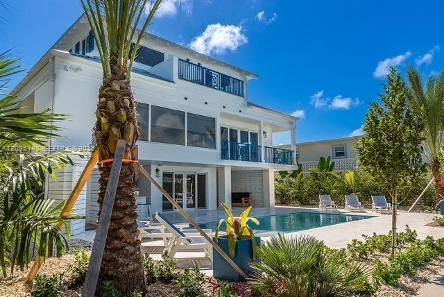 Photo of 115 Villa Bella