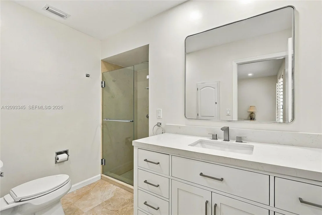 Photo of 444 Glenbrook Dr