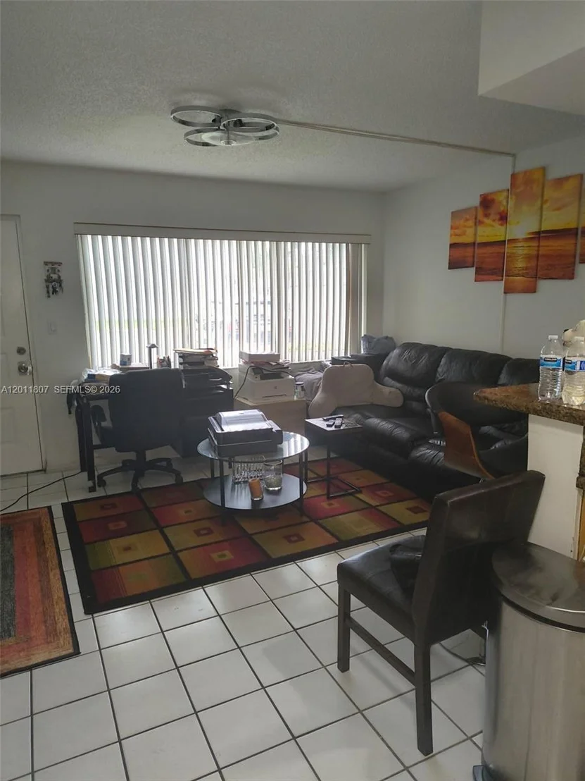 Photo of Unit 3101 at 650 NW 86th Pl