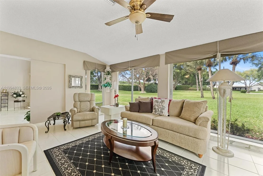 Photo of 5669 Pinecrest Cir