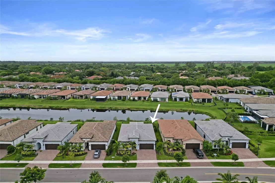 Photo of 8147 Juniper Dr