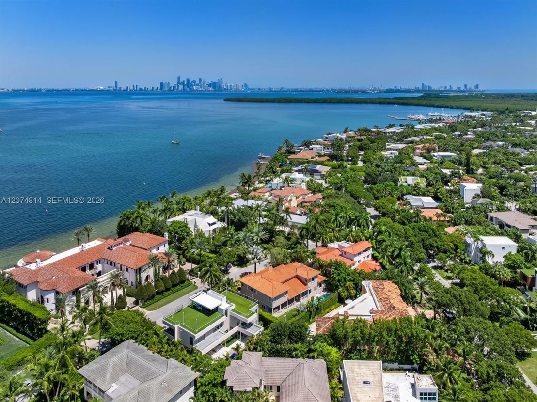 Photo of 501 Bay Lane