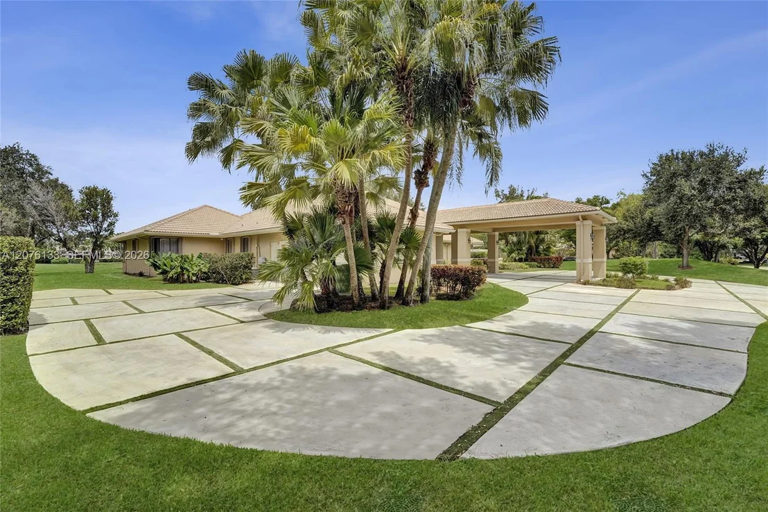 Photo of 2725 Hunter Rd