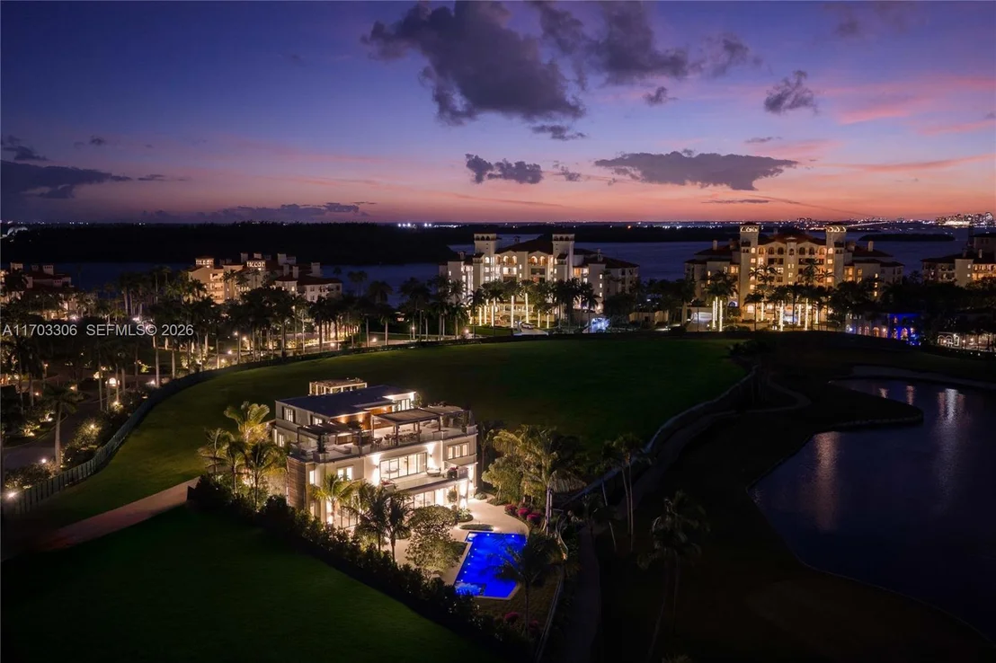 Photo of 1006 Links Drive