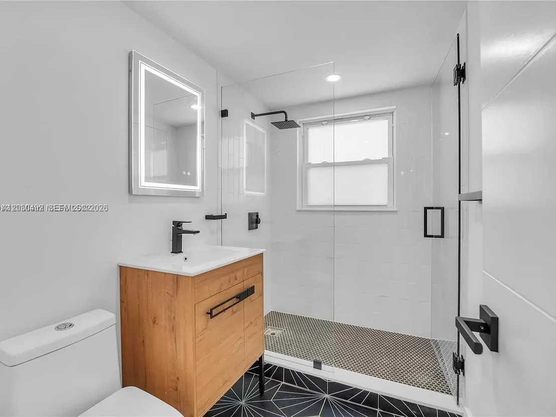 Photo of 1905 Alamanda Dr