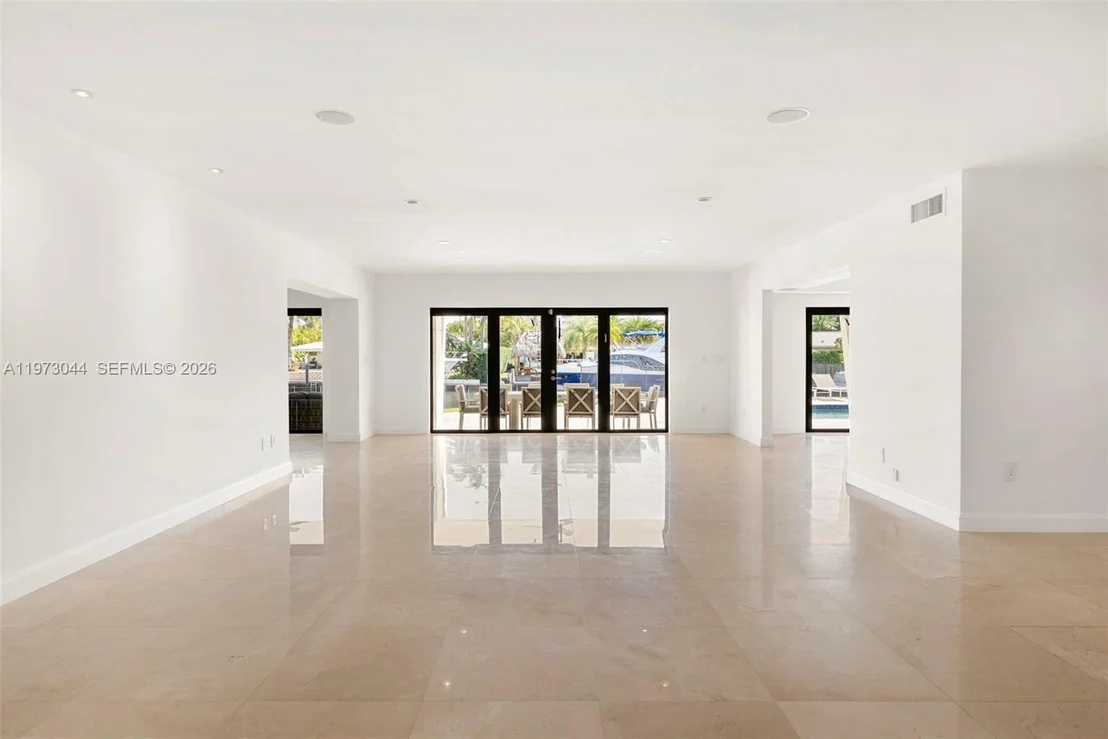 Photo of 501 Hibiscus Dr