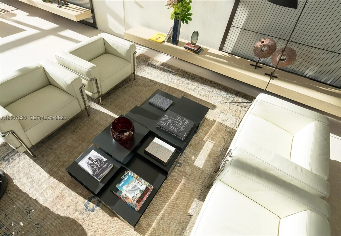 Photo of Unit 404 at 10201 Collins Ave