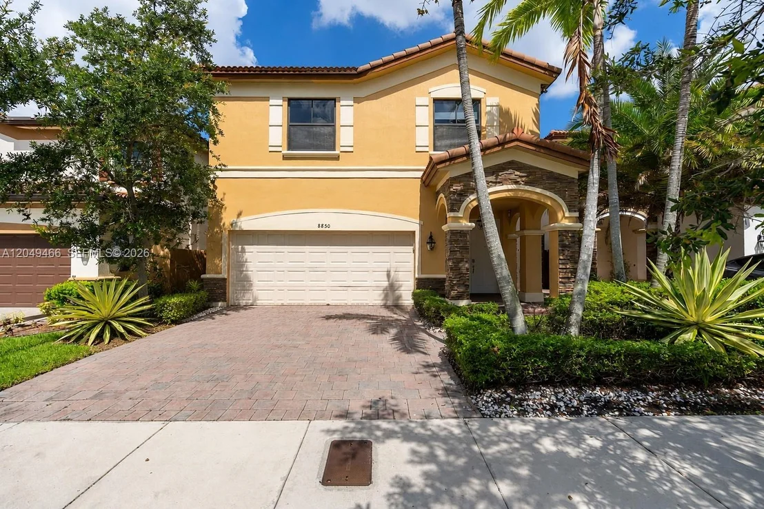 Photo of 8850 NW 99th Path
