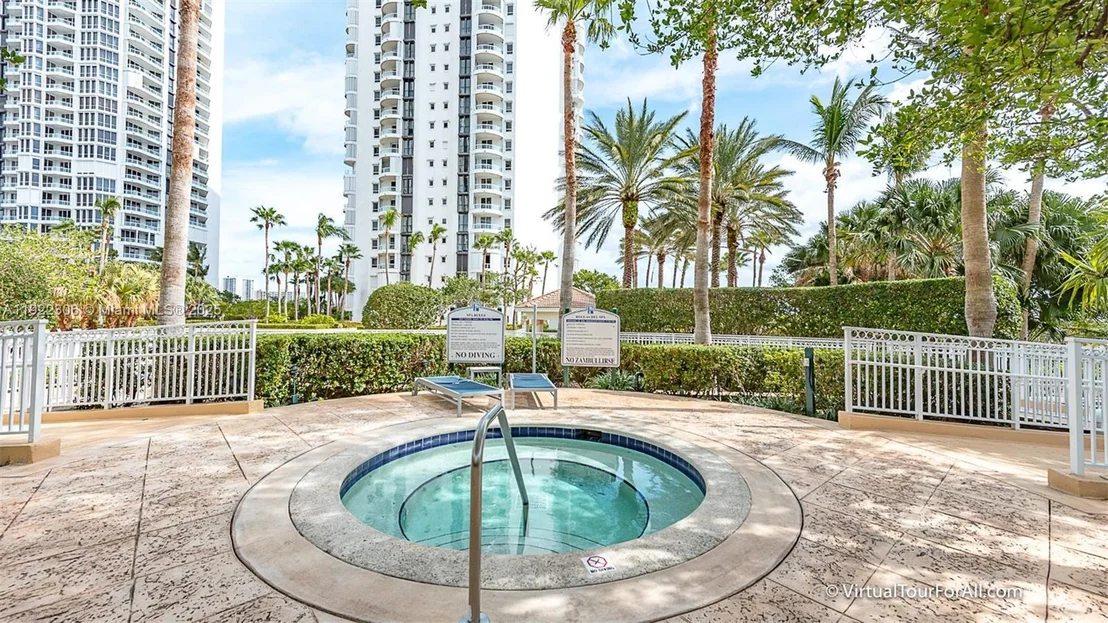 Photo of Unit 2001 at 21050 Point Pl