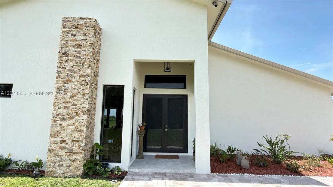 Photo of 19860 Skyhawk Ln