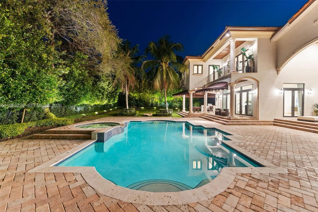 Photo of 11111 Killian Park Rd