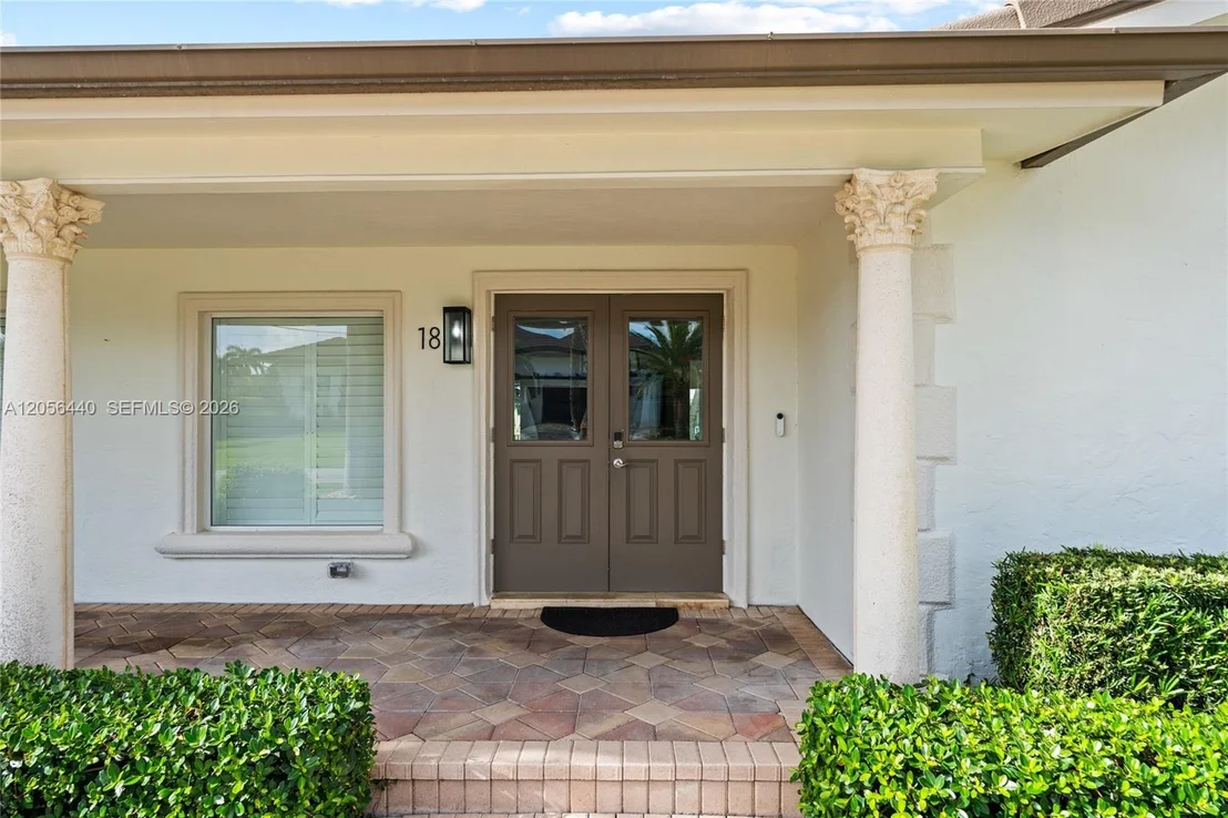 Photo of 18 Eleuthera Drive