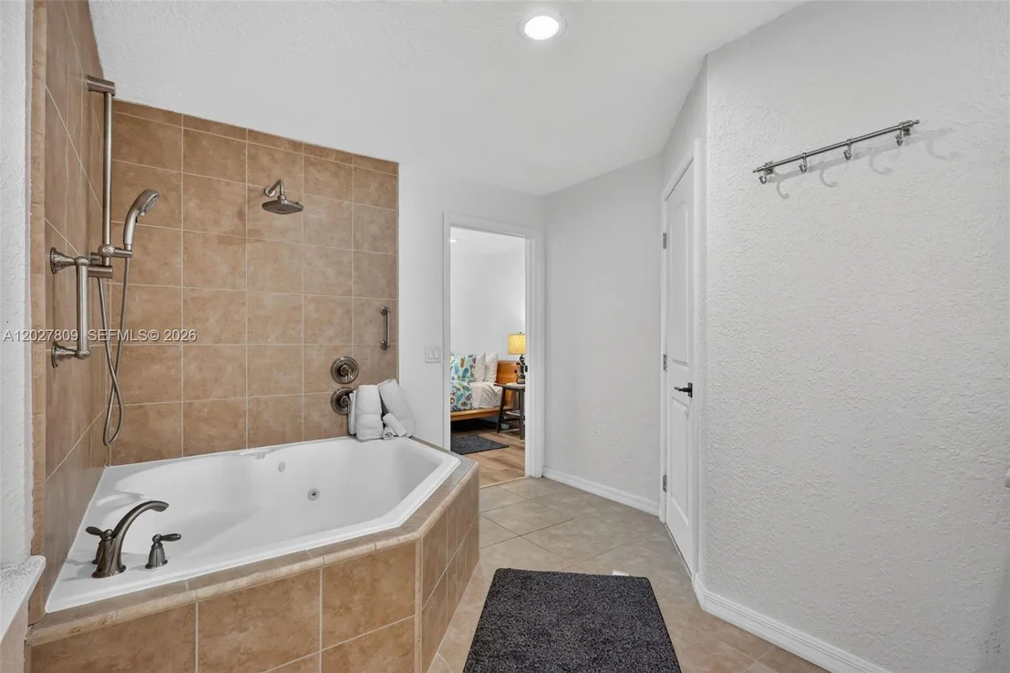 Photo of 1023 SE 7th St